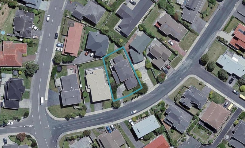 58 Erris Street, Johnsonville, Wellington - Carousel 1
