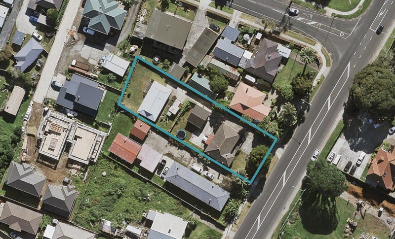 1/295 Massey Road, Māngere East, Auckland - Carousel 1