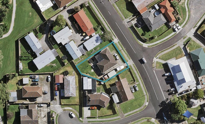 30 Inverell Avenue, Wiri, Auckland - Carousel 1