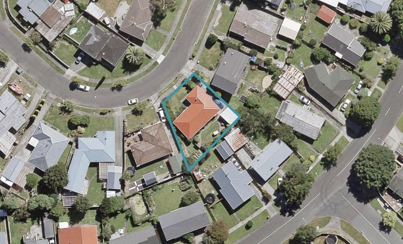 12 Akron Grove, Totara Park, Upper Hutt - Carousel 1