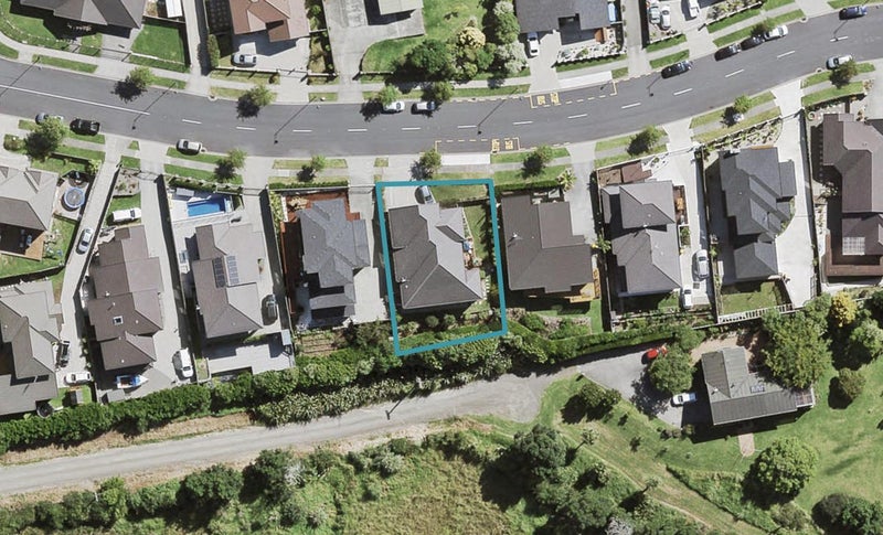 96 Lake Panorama Drive, Henderson Valley, Auckland - Carousel 1