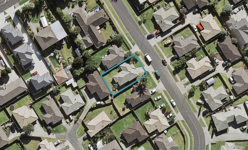 5 Langiola Drive, Favona, Auckland - Carousel 1