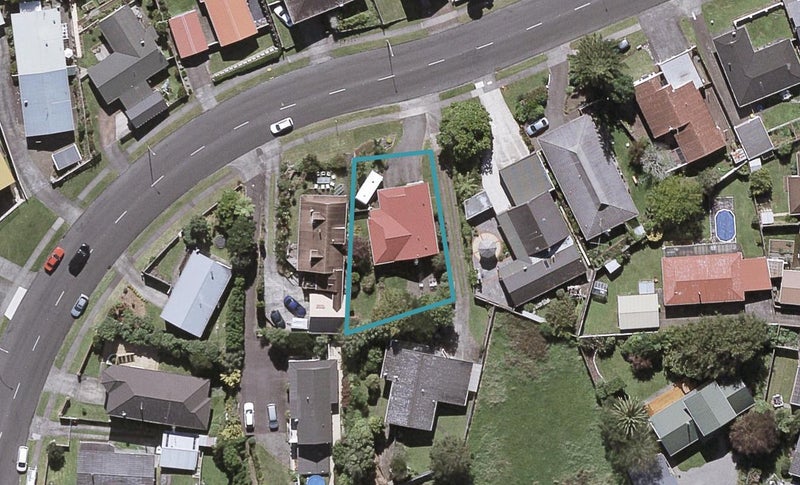 14 Puketotara Street, Highlands Park, New Plymouth - Carousel 1