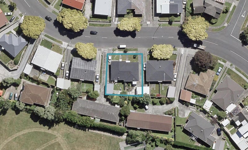 2/19 Percy Cameron Street, Avalon, Lower Hutt - Carousel 1