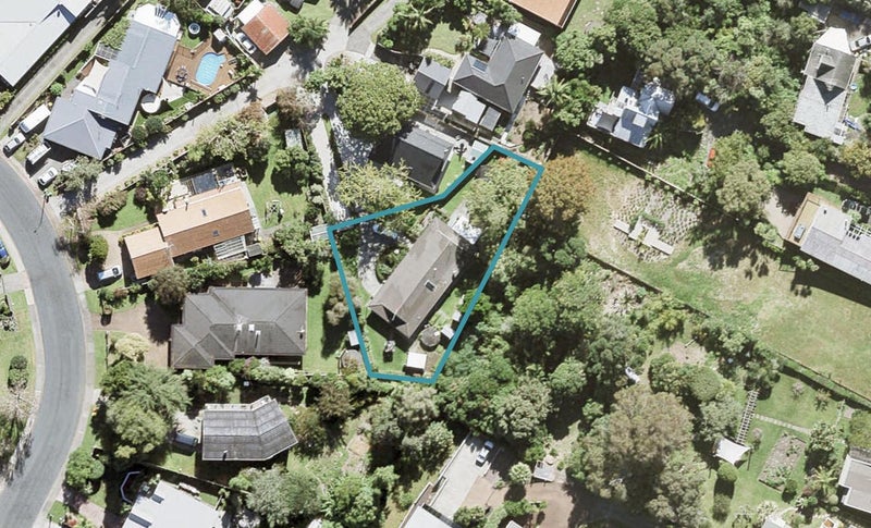 38A The Circle, Manly, Whangaparaoa - Carousel 1