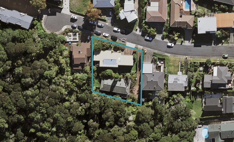 1/8 Kaihu Street, Northcote, Auckland - Carousel 1