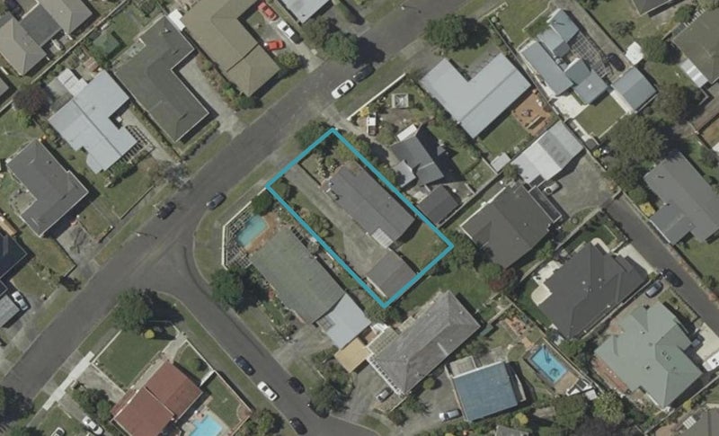 24 Terry Crescent, Milson, Palmerston North - Carousel 1