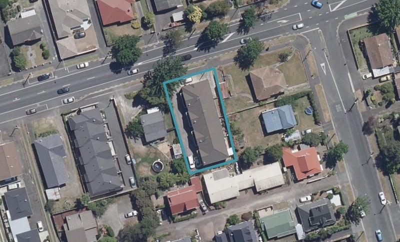 104 Clyde Street, Hamilton East, Hamilton - Carousel 1
