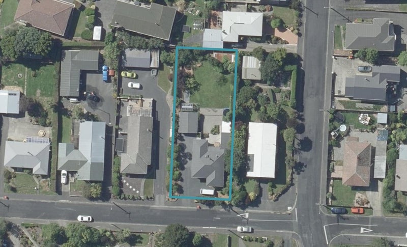 21 Edward Street, Abbotsford, Dunedin - Carousel 1