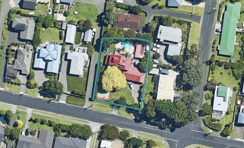 42 Hinewa Road, Otumoetai, Tauranga - Carousel 1