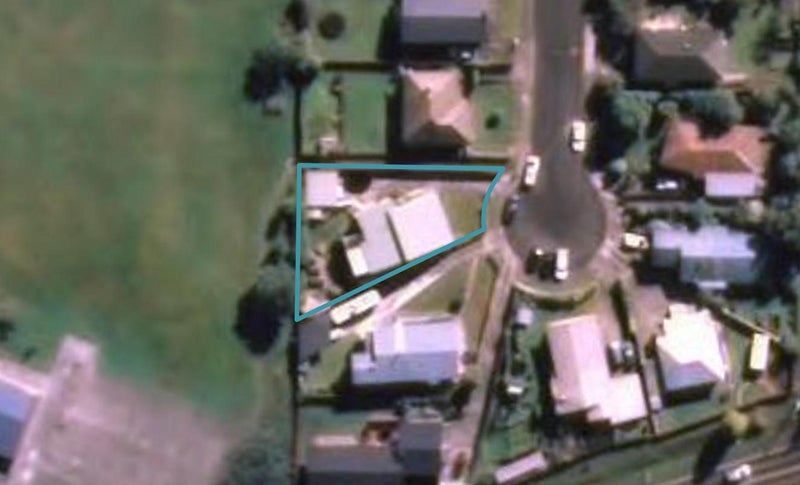 12 Cambridge Terrace, East Gore, Gore - Carousel 1