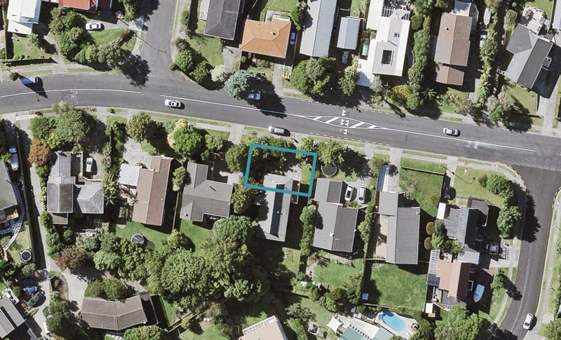 115A Oaktree Avenue, Browns Bay, Auckland - Carousel 1