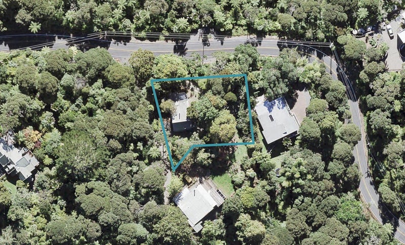 866 West Coast Road, Waiatarua, Auckland - Carousel 1
