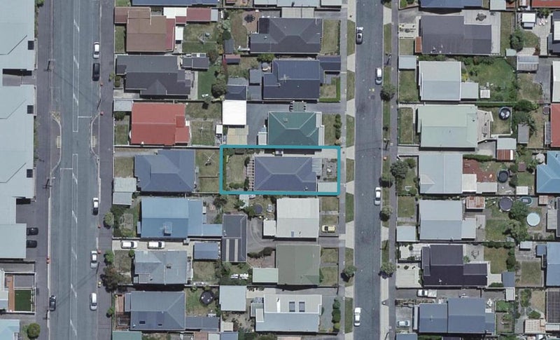 13 Palm Avenue, Lyall Bay, Wellington - Carousel 1