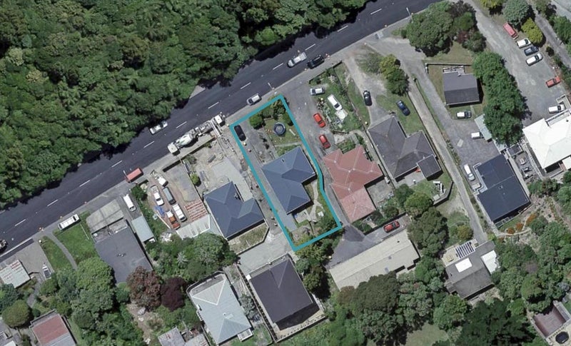 70 Newlands Road, Newlands, Wellington - Carousel 1