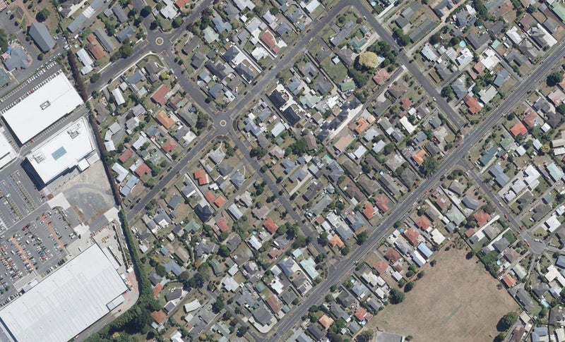 8 Forsyth Street, St Andrews, Hamilton - Carousel 1