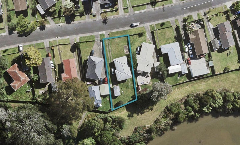20 Sunline Avenue, Massey, Auckland - Carousel 1