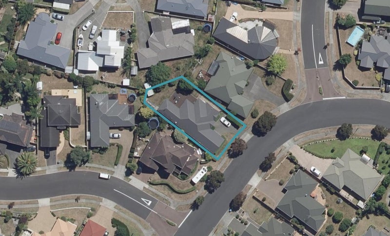 35 Huntington Drive, Huntington, Hamilton - Carousel 1