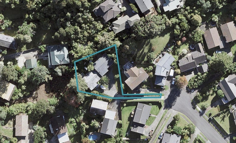 1/16 Branston Avenue, Browns Bay, Auckland - Carousel 1