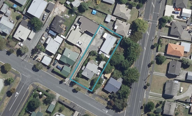 4 Matai Street, Maeroa, Hamilton - Carousel 1