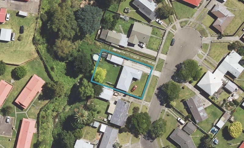 12 Edward Street, Mangapapa, Gisborne - Carousel 1