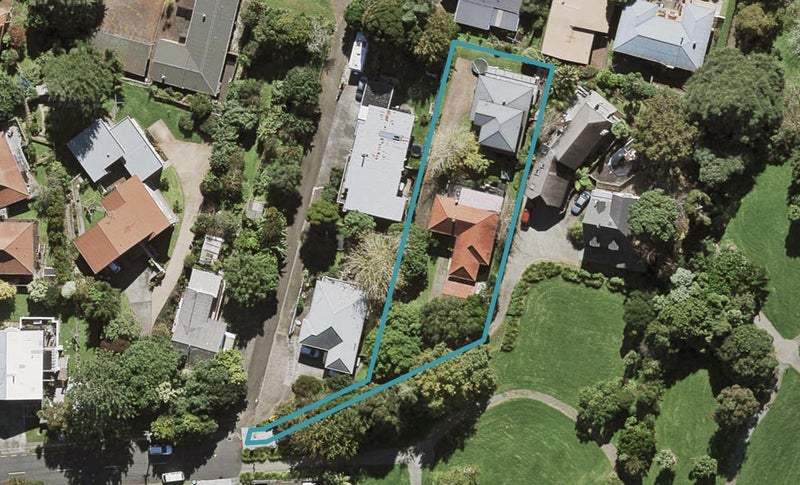 20A Budock Road, Hillsborough, Auckland - Carousel 1