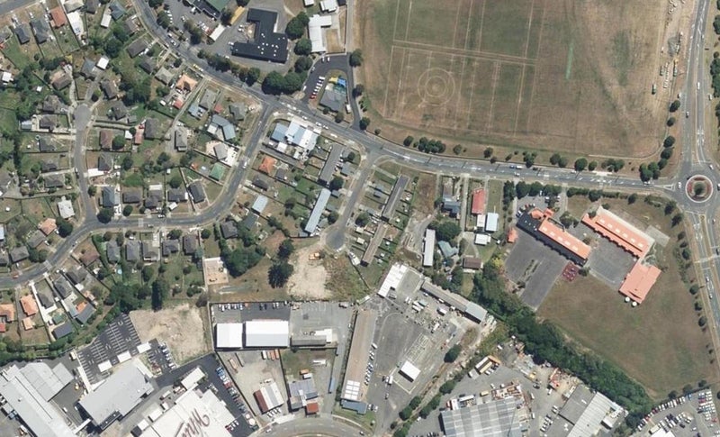 9 Kahika Grove, Elsdon, Porirua - Carousel 1
