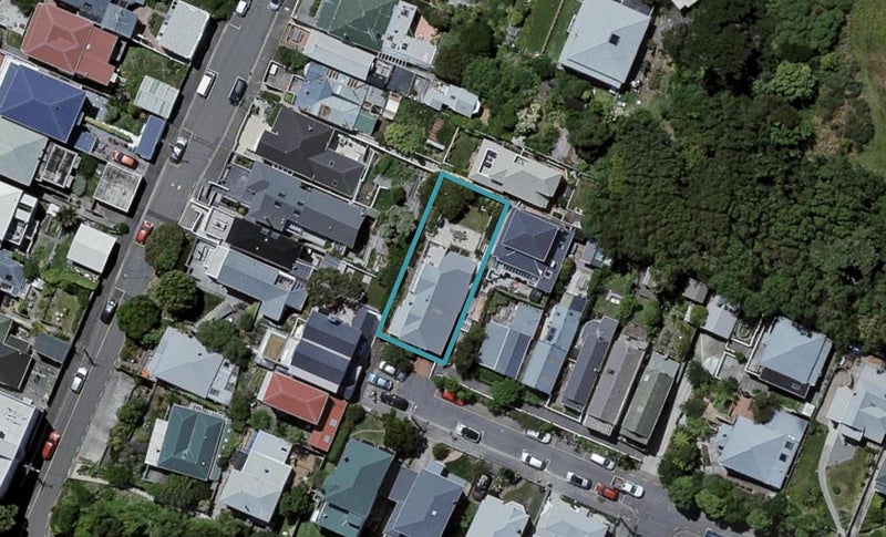 1 Stafford Street, Mount Victoria, Wellington - Carousel 1