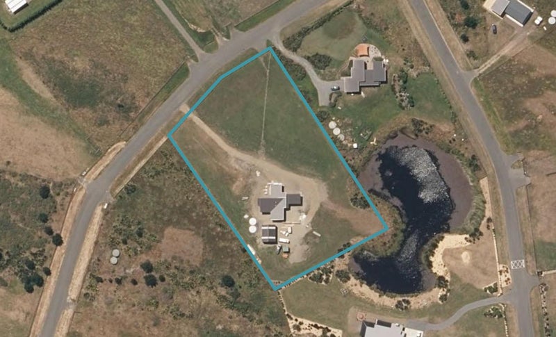 5 Waka Tete Place, Waitarere, Levin - Carousel 1