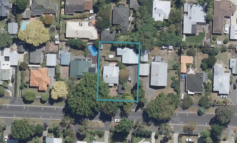 11A Young Street, Claudelands, Hamilton - Carousel 1