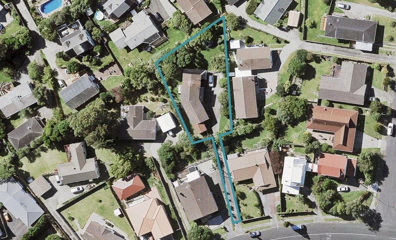 134 Oaktree Avenue, Browns Bay, Auckland - Carousel 1