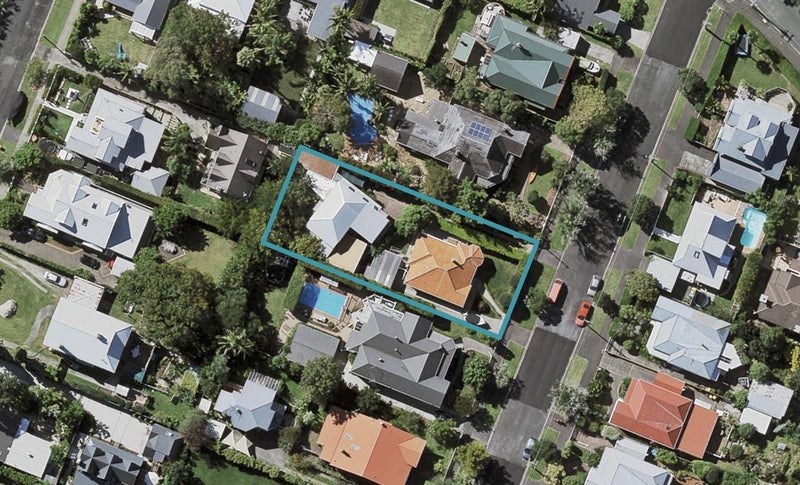 2/27 Summer Street, Stanley Point, Auckland - Carousel 1