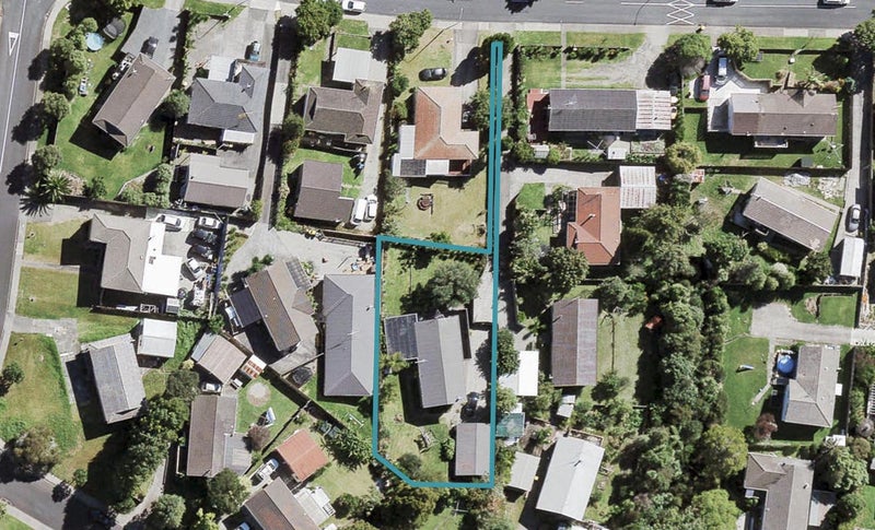 24 Pisces Road, Glen Eden, Auckland - Carousel 1