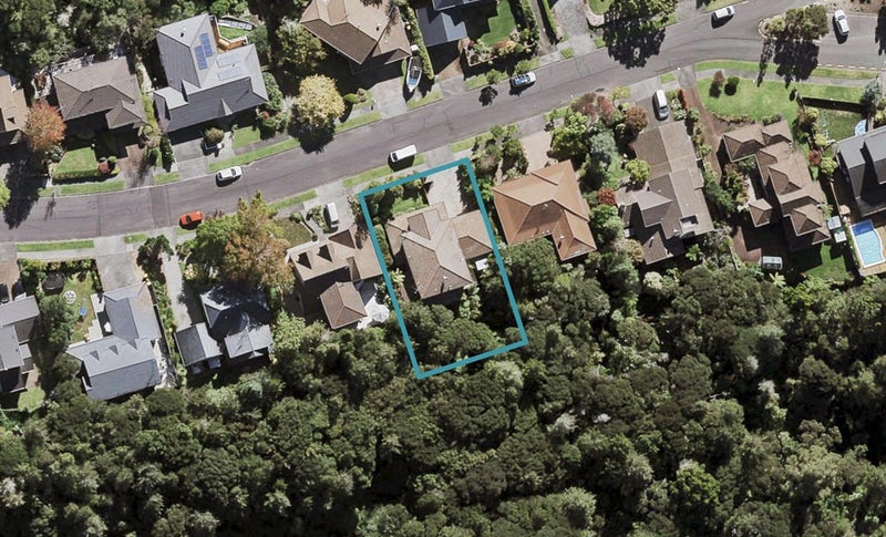21 Ravenstone Place, Chatswood, Auckland - Carousel 1