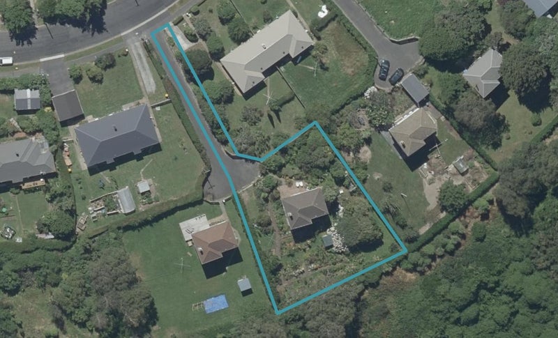 42 Allenby Avenue, Liberton, Dunedin - Carousel 1