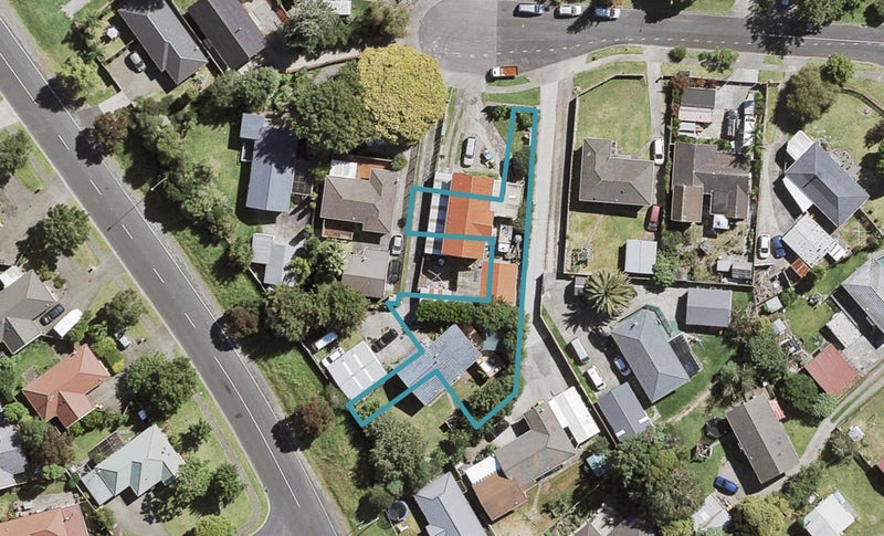 8/12 Frostbite Place, Ranui, Auckland - Carousel 1