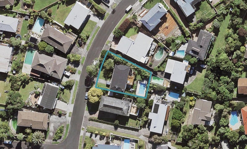 29 Chatswood Grove, Chatswood, Auckland - Carousel 1