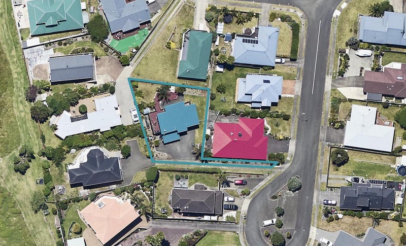 8 Panorama Place, Coastlands, Whakatane - Carousel 1