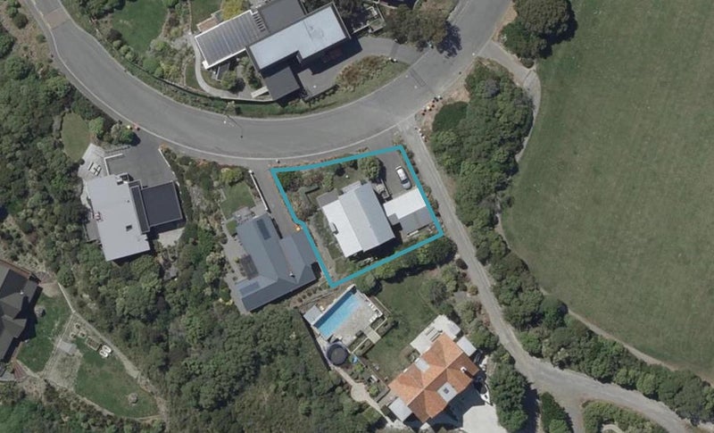 192 Cannon Hill Crescent, Mount Pleasant, Christchurch - Carousel 1