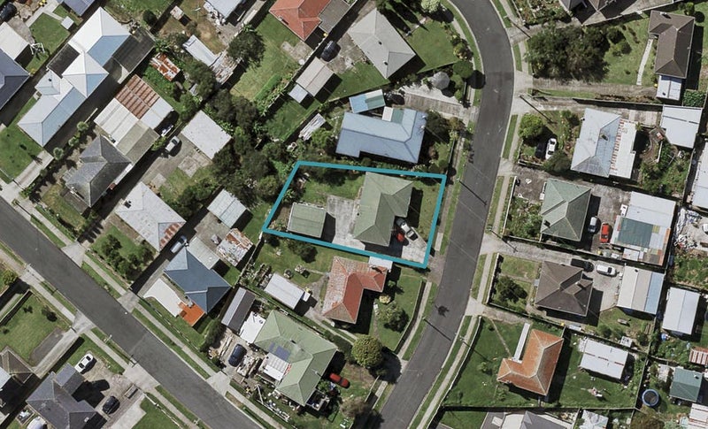 55 Fisher Crescent, Otara, Auckland - Carousel 1