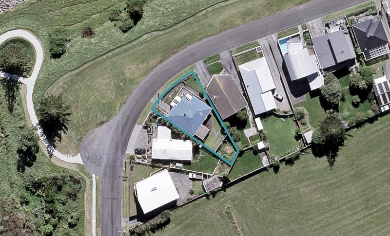 23 Tiromoana Crescent, Bell Block, New Plymouth - Carousel 1