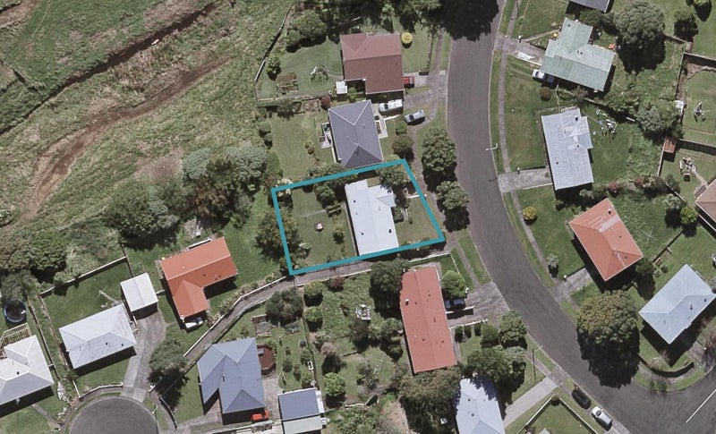 48 Tavistock Street, Westown, New Plymouth - Carousel 1