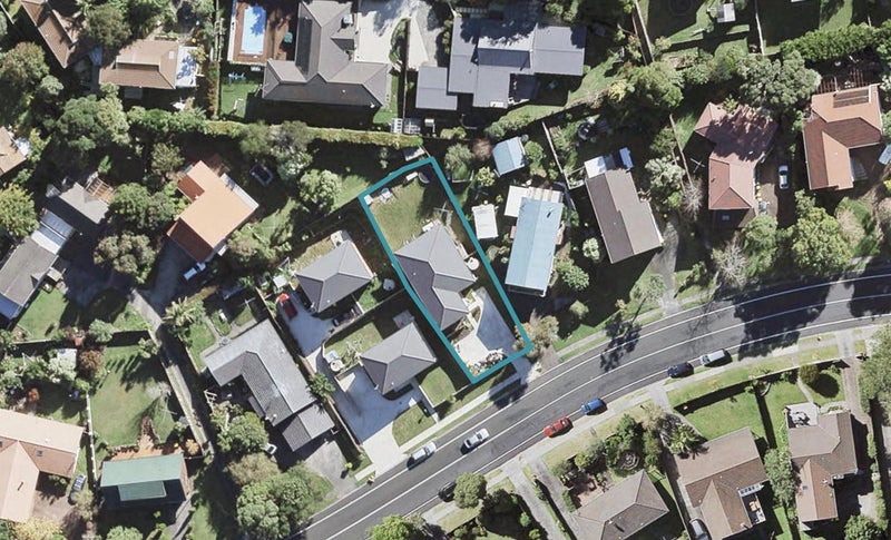 39 John Downs Drive, Browns Bay, Auckland - Carousel 1