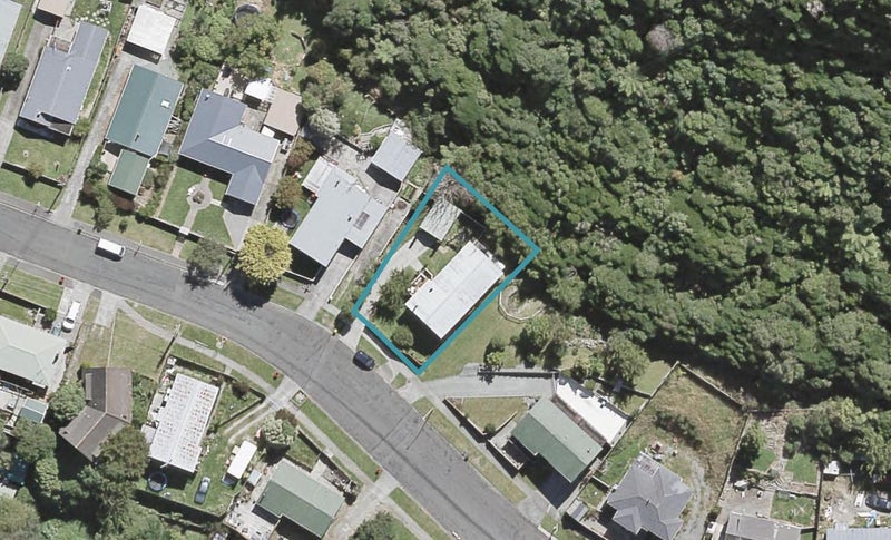 83 Gillespies Road, Birchville, Upper Hutt - Carousel 1
