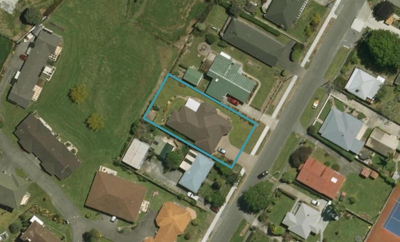 10 Saint Mary's Road, Waipu - Carousel 1