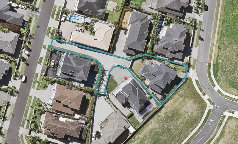 41 Armstrong Farm Drive, East Tāmaki Heights, Auckland - Carousel 1