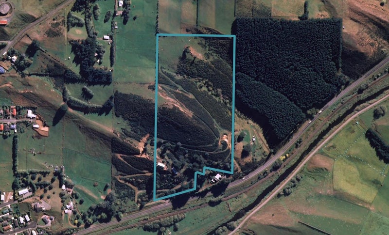 77 Waipahi Highway, East Gore, Gore - Carousel 1