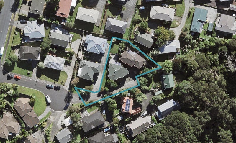 1/8 Antrim Grove, Bayview, Auckland - Carousel 1