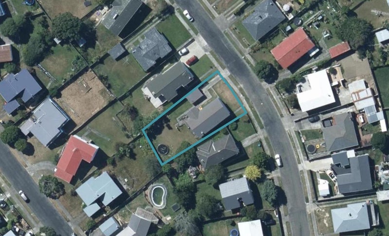 9 Stipulate Place, Ascot Park, Porirua - Carousel 1