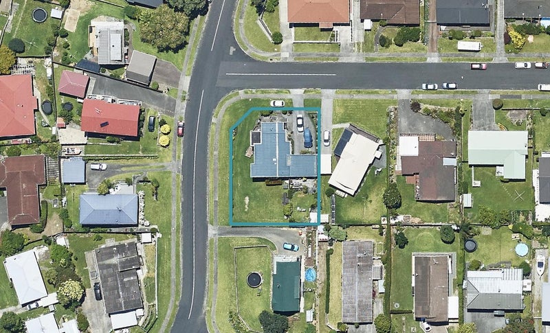 2 Sefton Street, Ohauiti, Tauranga - Carousel 1